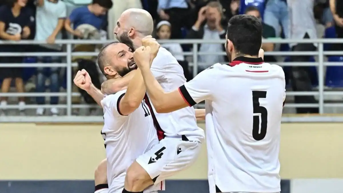 uploads/2025/09-18/4-futsali-1758221945_small.webp